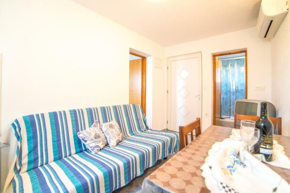 Marijan Apartment พูลา ภายนอก รูปภาพ